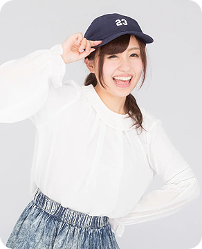 帽子がかっこいい女性